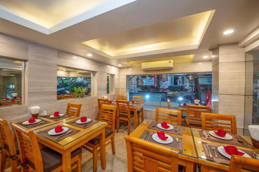 Restaurace v ubytování Hanoi Sky Hotel
