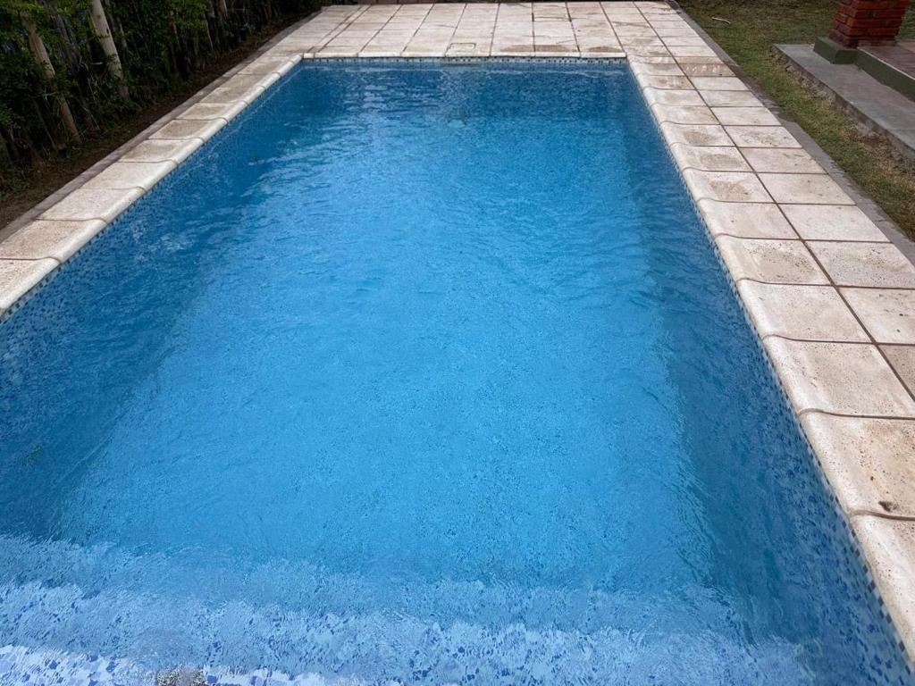 La alberca dentro o cerca de Cabaña renacer