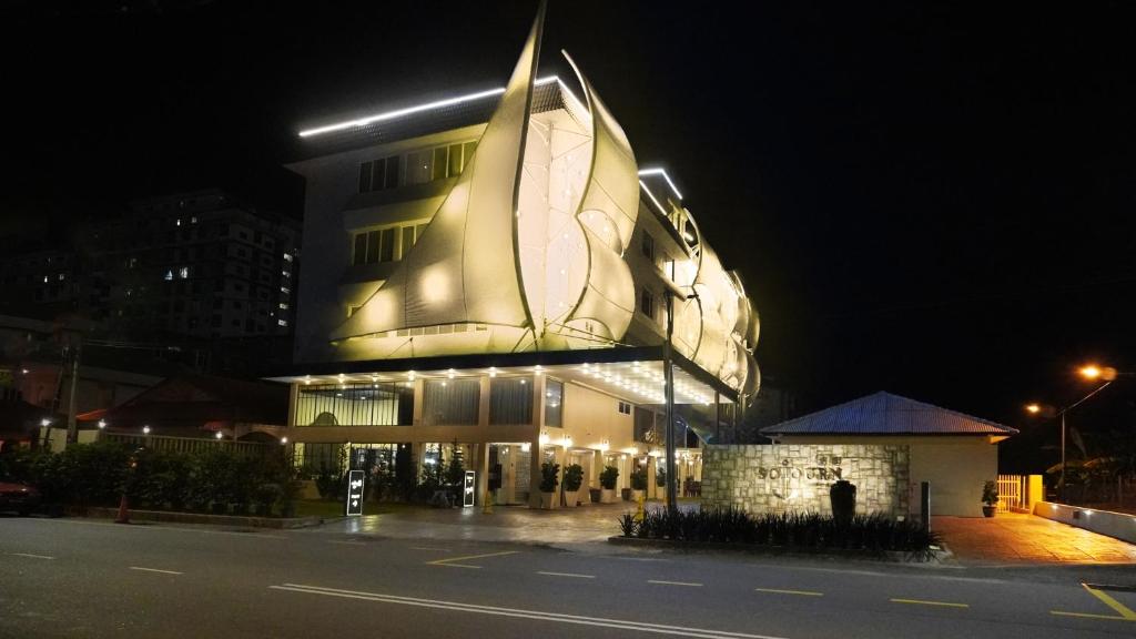 Budova, kde se hotel nachází