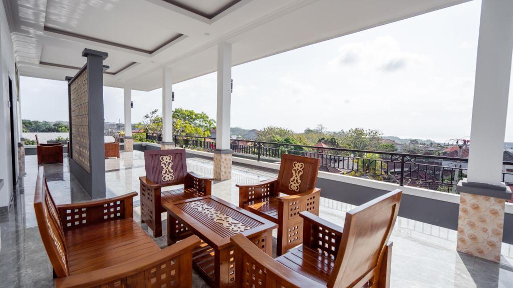 Balkón nebo terasa v ubytování RedDoorz @ Uluwatu Suites