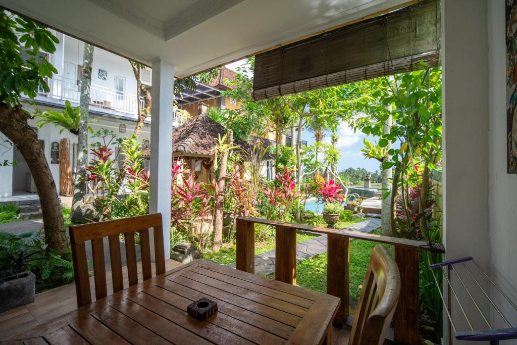 Zahrada ubytování Kubu Sari Ubud