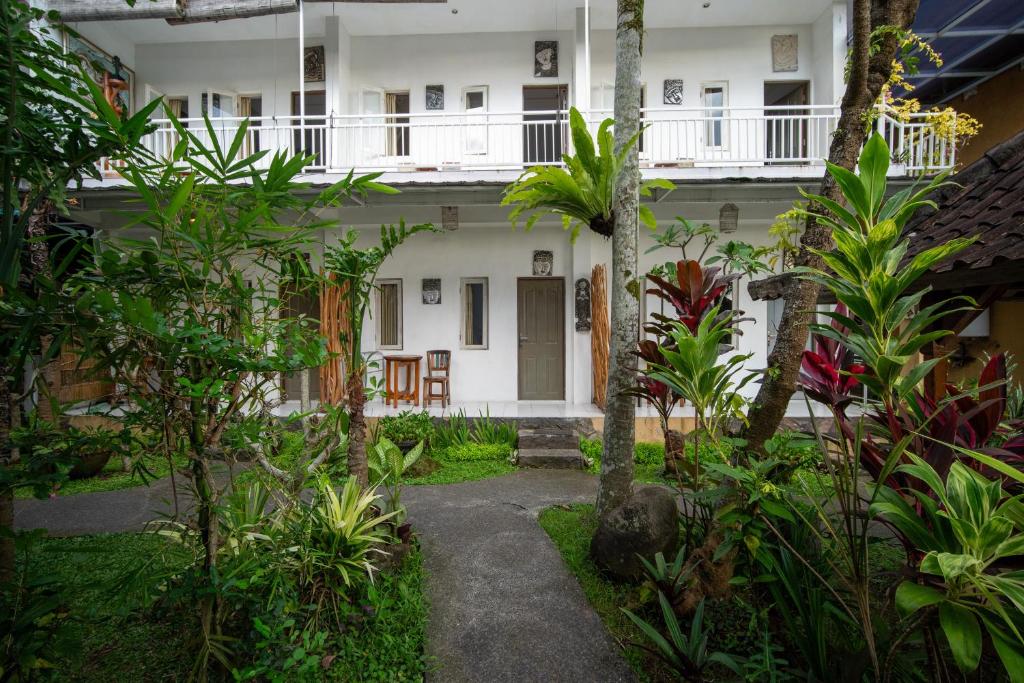 Zahrada ubytování Kubu Sari Ubud