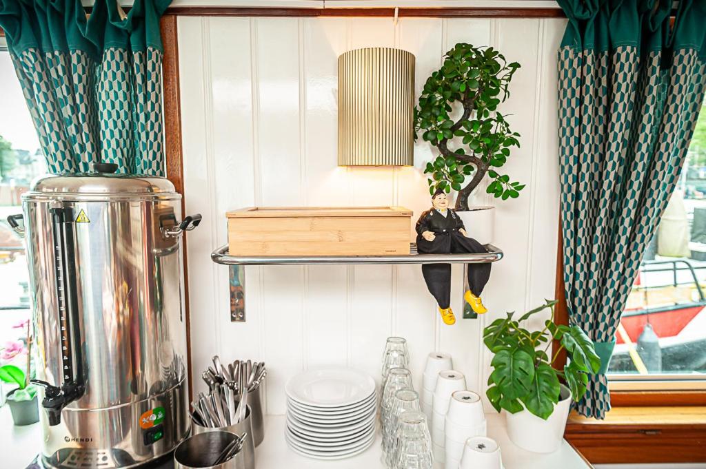 Amsterdam Hotelboat - Resim 37