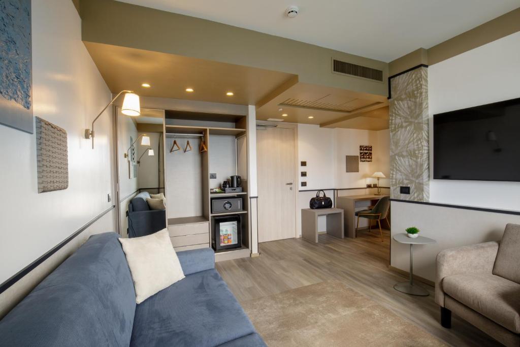 
Superior Triple Room
