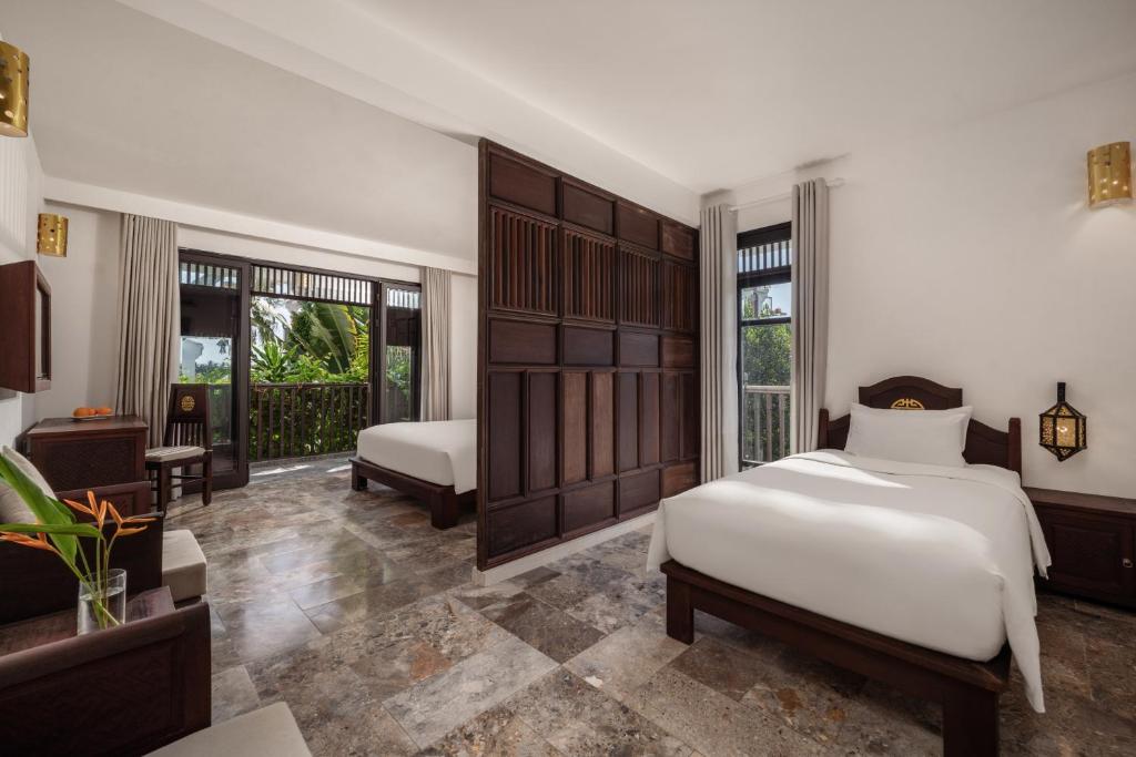 Phòng 3 Người Deluxe Nhìn Ra Vườn