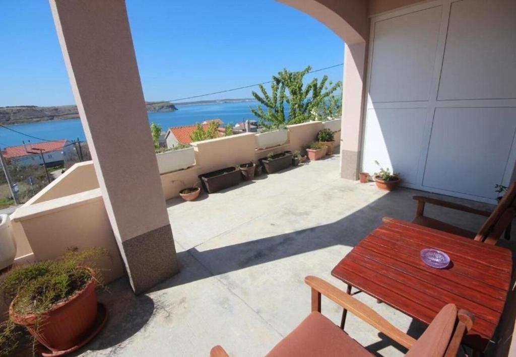 Balkon lub taras w obiekcie Apartments Andrija