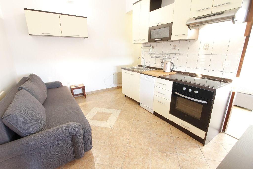 Apartments Oasis - One-Bedroom Apartment Standard