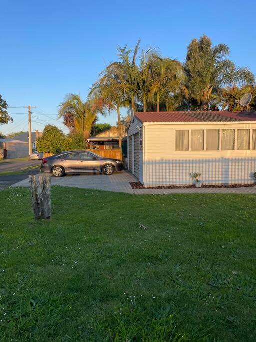 Watts, A Cosy Escape - Resim 24