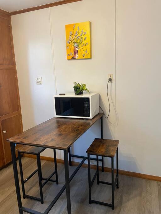 Watts, A Cosy Escape - Resim 15