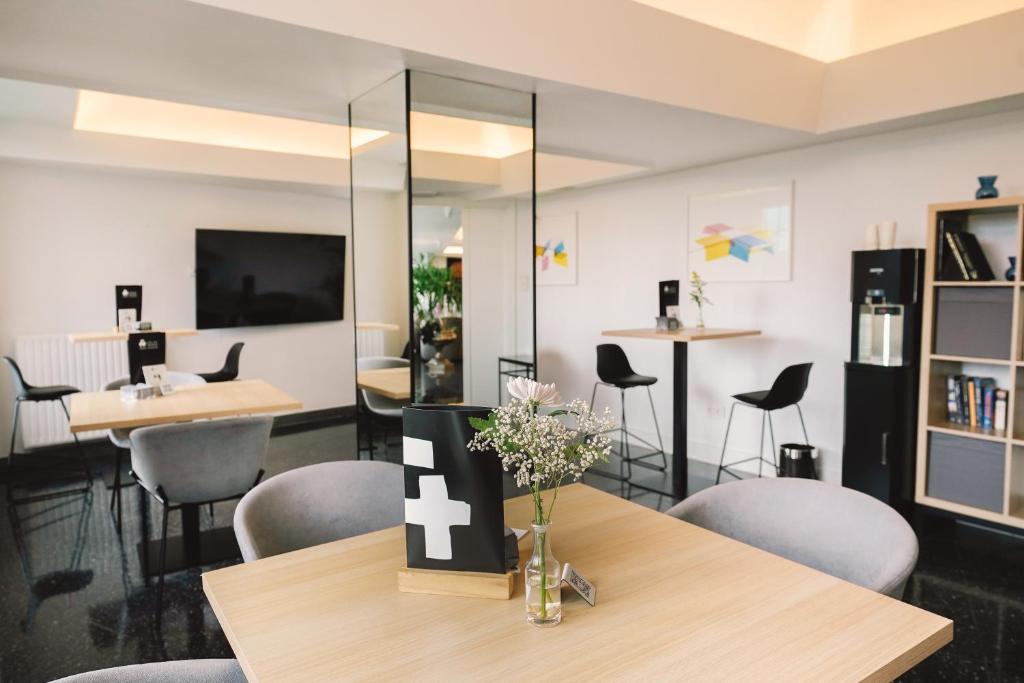 Hotel Avenida - Resim 22