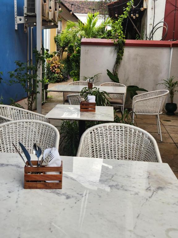 Posezení v ubytování Ederra Stays & Cafe