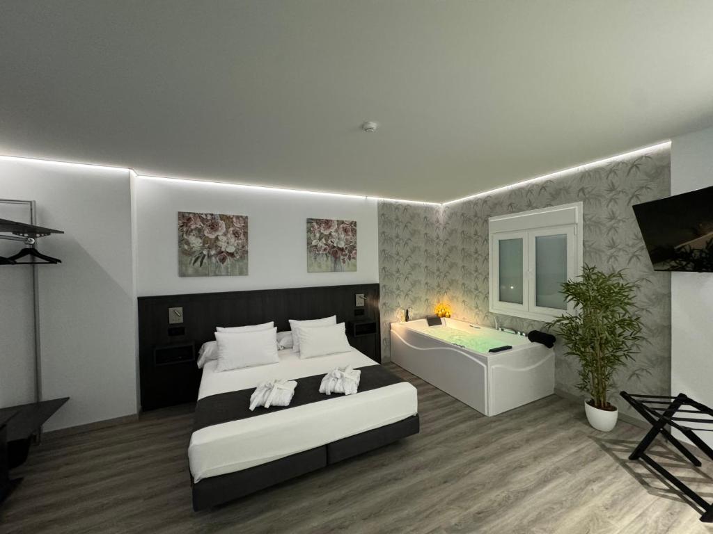 VillaRoygar - Deluxe Suite With Spa Bath