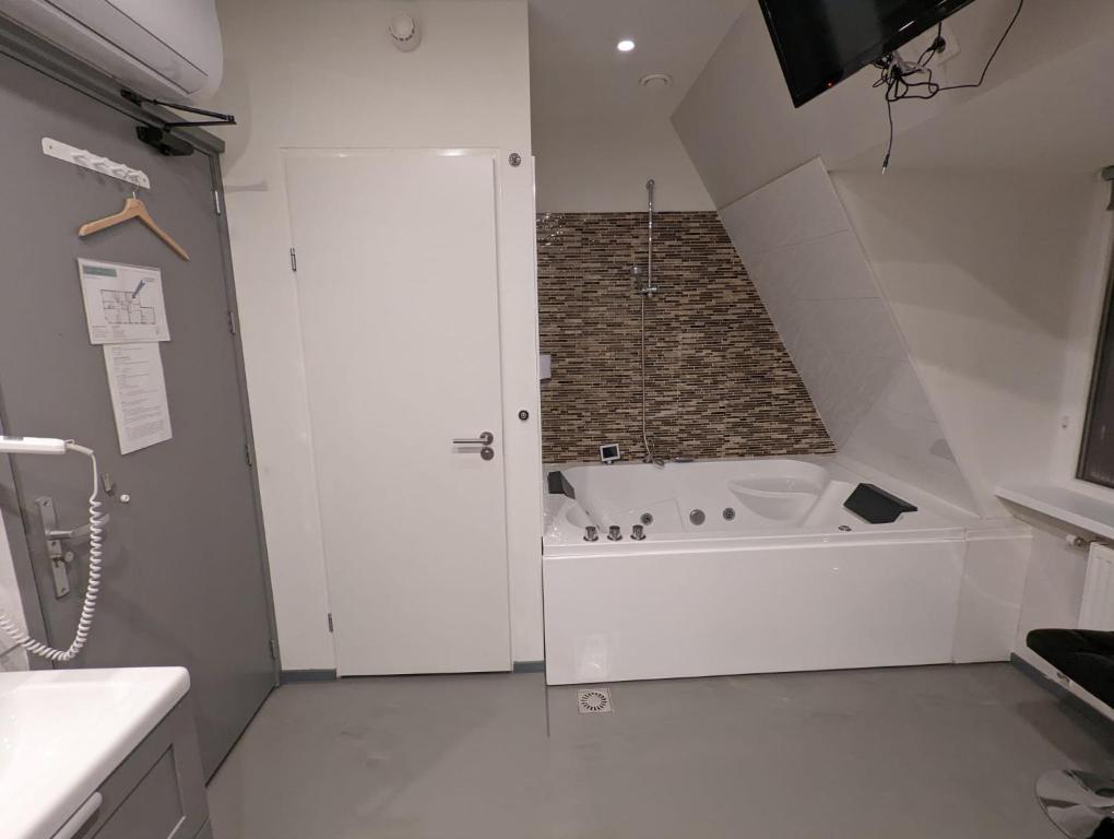 Wellness Suite Utrecht - Resim 21