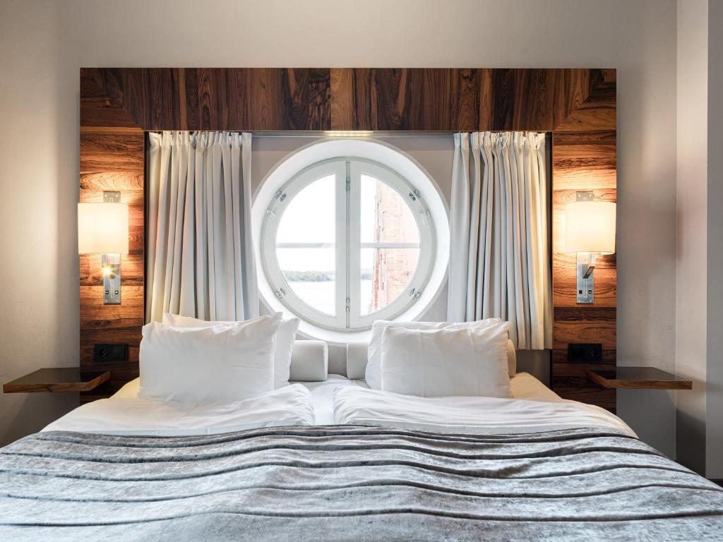 Elite Hotel Marina Tower, Spa & Resort - Suite - Spa Not Included