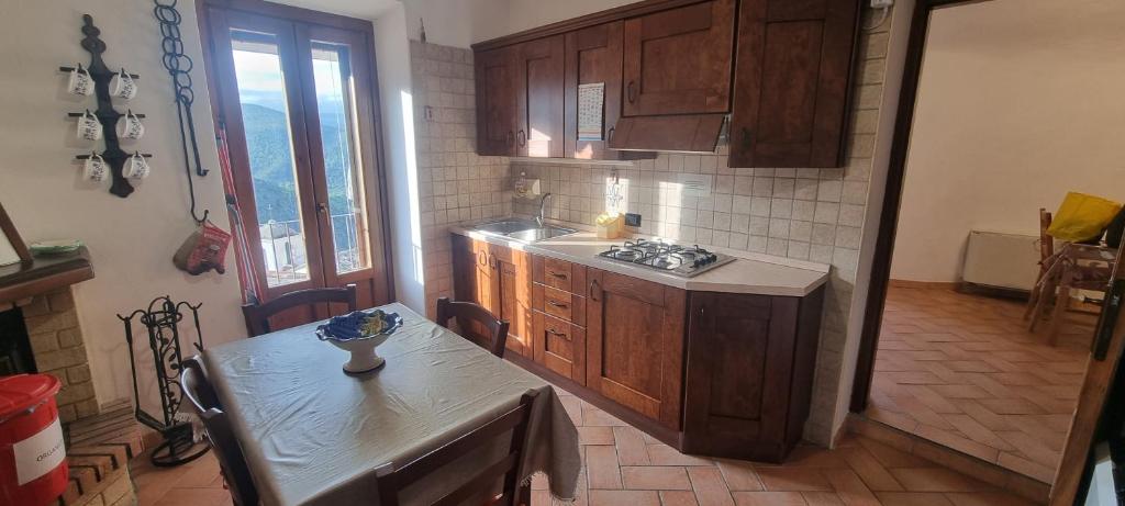 Kuchyň nebo kuchyňský kout v ubytování Casa Alessandro