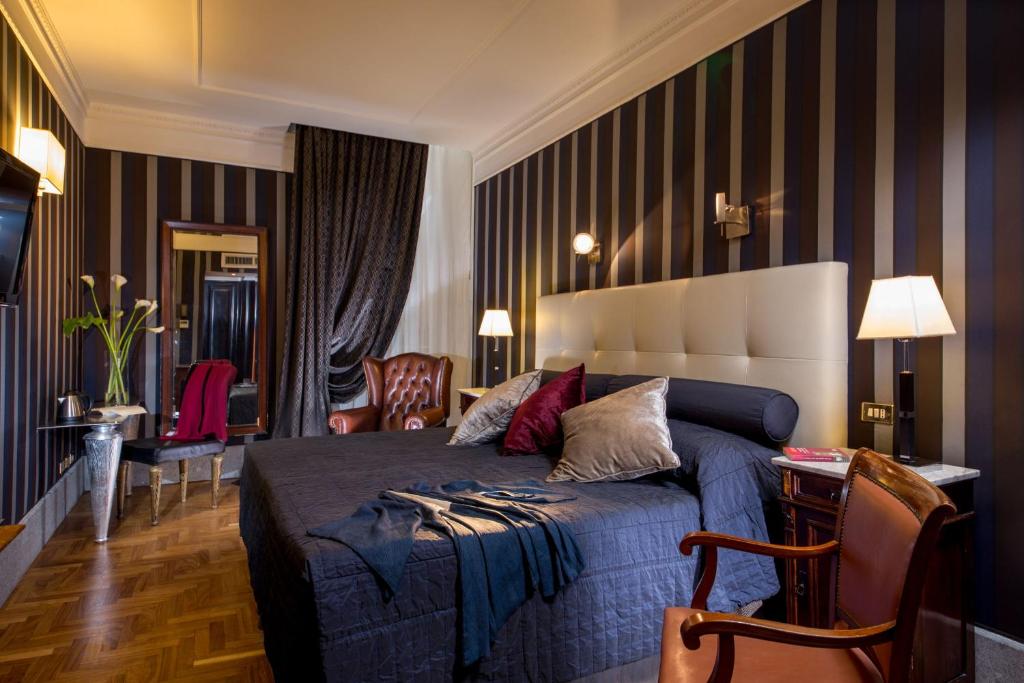 The Inn at the Spanish Steps - Executive Family Room