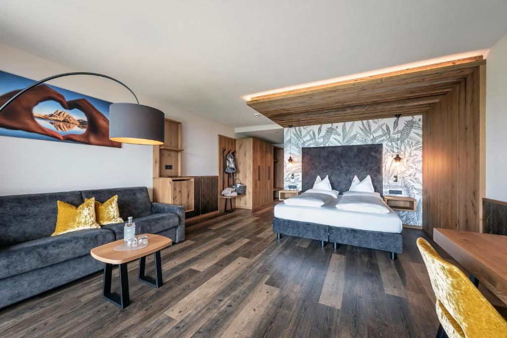 Postel nebo postele na pokoji v ubytování Hotel Edelweiss