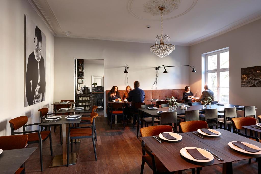 Restaurace v ubytování Hotel Monsieur Ernest