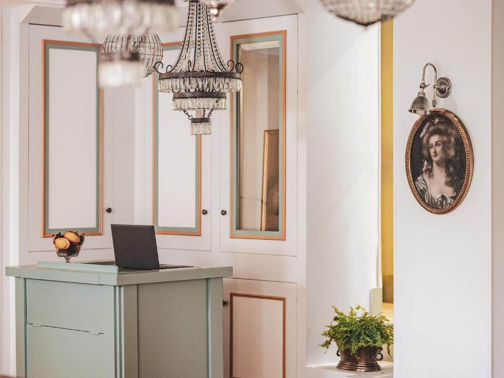 Fotografie z fotogalerie ubytování Hotel Madeleine De Senlis v Paříži