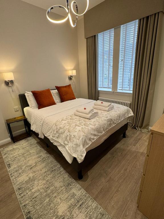 Postel nebo postele na pokoji v ubytování Luxury 2 Bedroom Cottage
