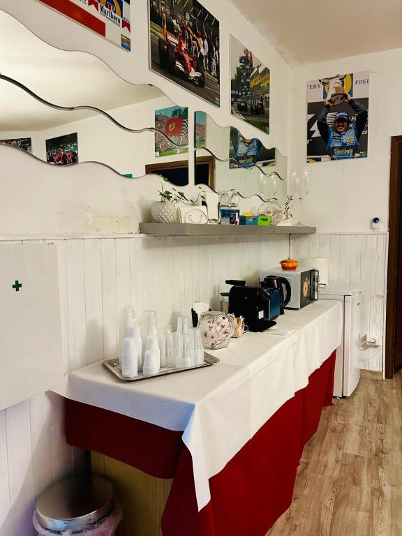 Kuchyň nebo kuchyňský kout v ubytování Smart Hotel Autodromo