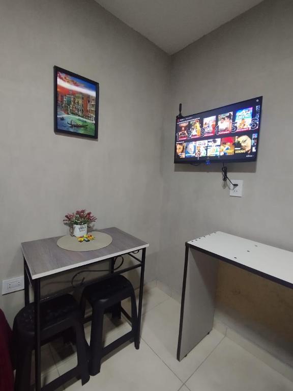 TV a/nebo společenská místnost v ubytování LFA House