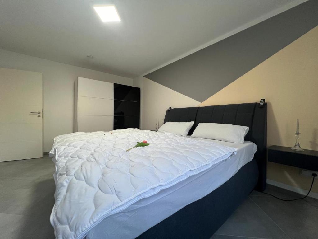 Postel nebo postele na pokoji v ubytování Ferienwohnung Tarushi