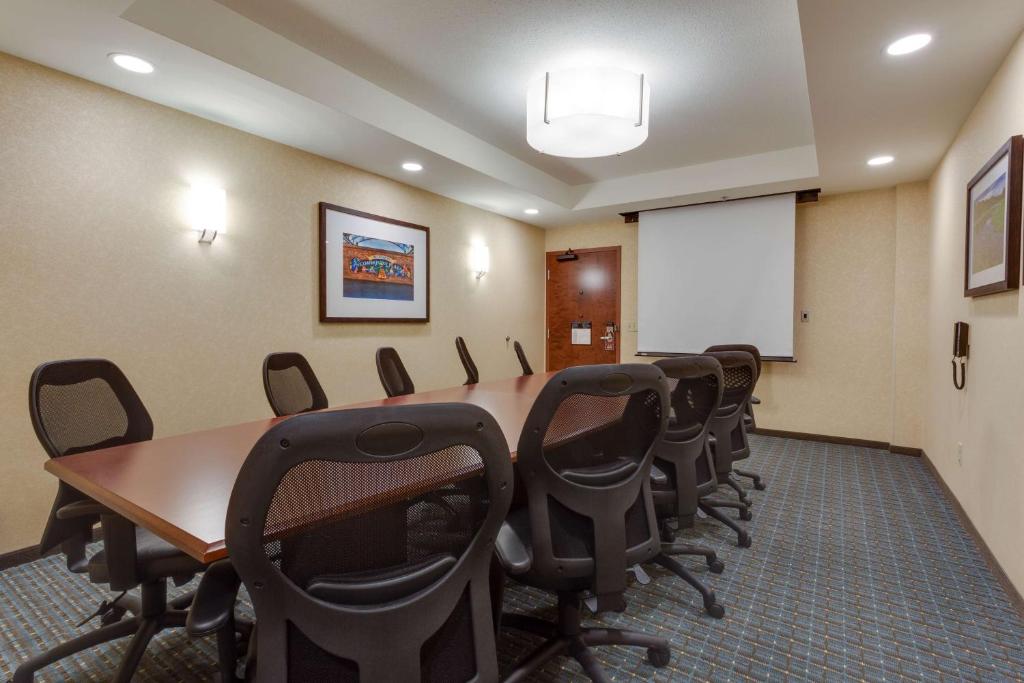 Konferenční prostory v ubytování Drury Inn & Suites Gainesville