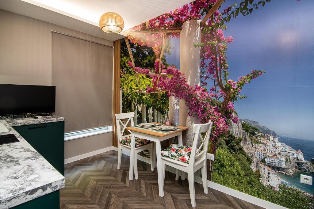 Tiny studio in center of Varna