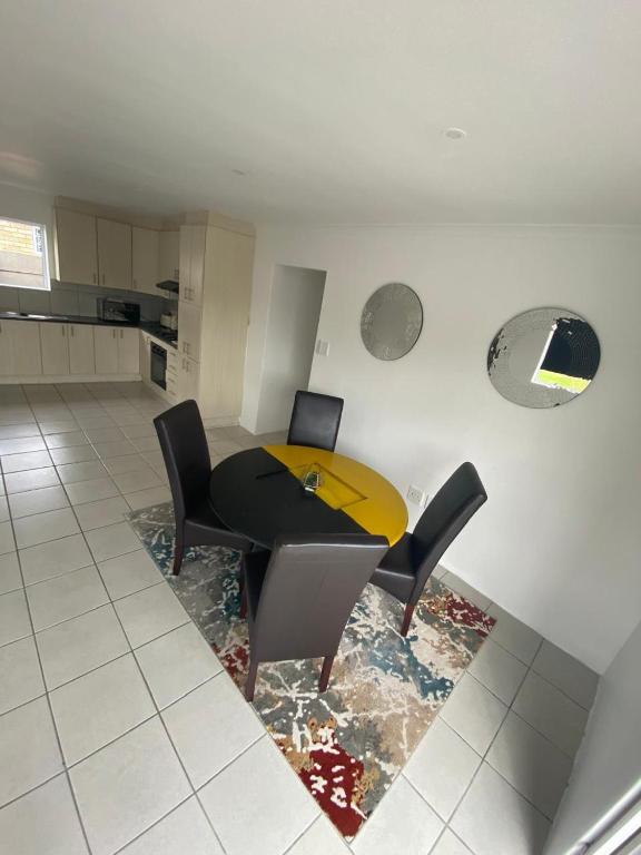 Posezení v ubytování Executive Suites on MD
