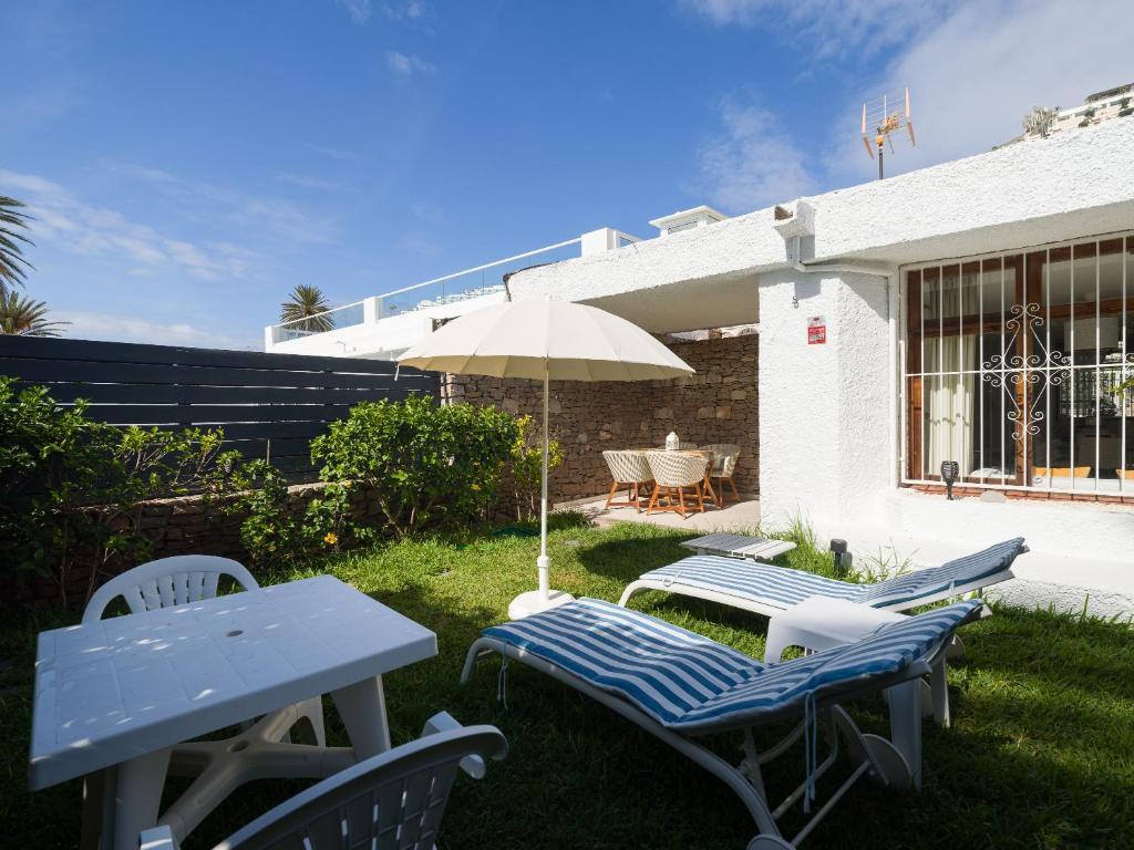 Vonkajšia záhrada v ubytovaní Bonito Bungalow a pocos metros de la playa