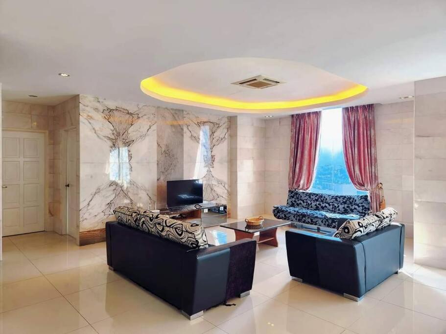 Luxury Pent photo
