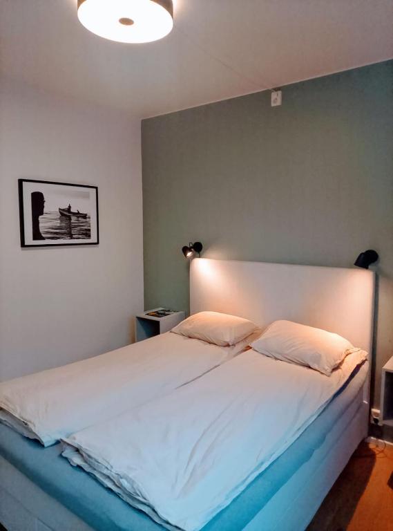 Photo from BEACHFRONT LUXURY VIP ROOM BY CENTRAL STATION Oslo in Gamle Oslo,  Oslo, Oslo County, Norway