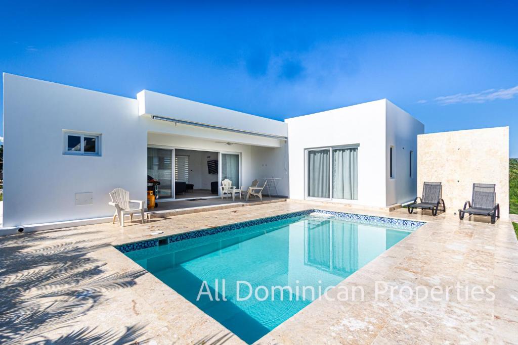 Sosua Ocean Village, Villas Nuevas con piscinas privadas!