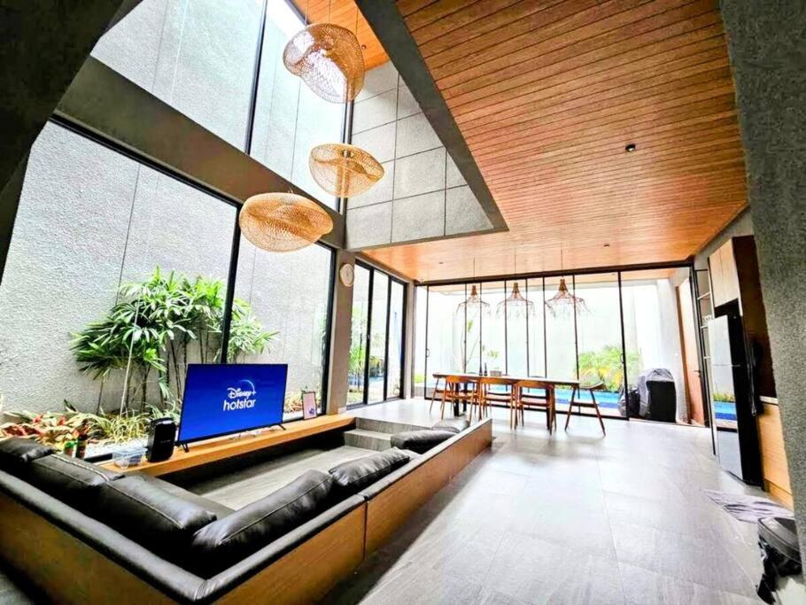 Ένα ή περισσότερα κρεβάτια σε δωμάτιο στο Cottonwood Villa Magnolia A - Pool HotTub Billyard