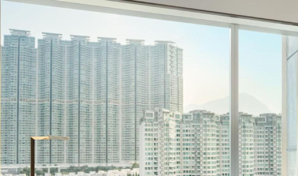 Nespecifikovaný výhled na destinaci Hongkong nebo výhled na město při pohledu z hotelu