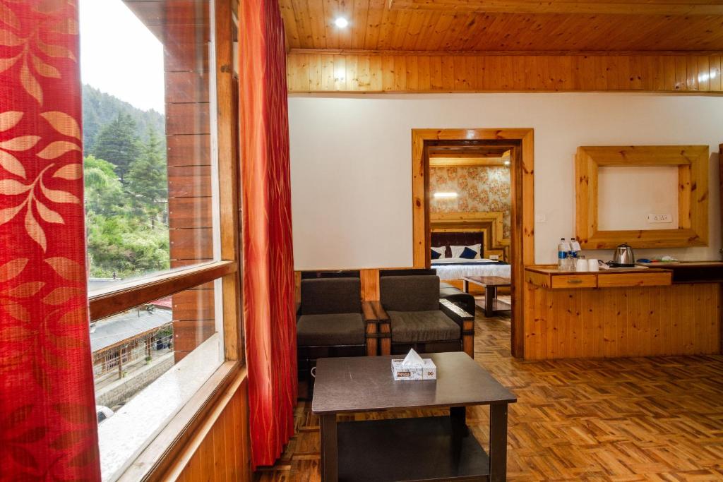 Kuchyň nebo kuchyňský kout v ubytování Hotel Cherry Manali