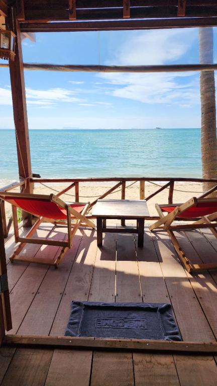 Castaway Beach Bungalows - 6