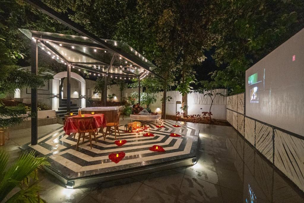 Holiday Valley Hotels And Resorts - Villa With Garden View