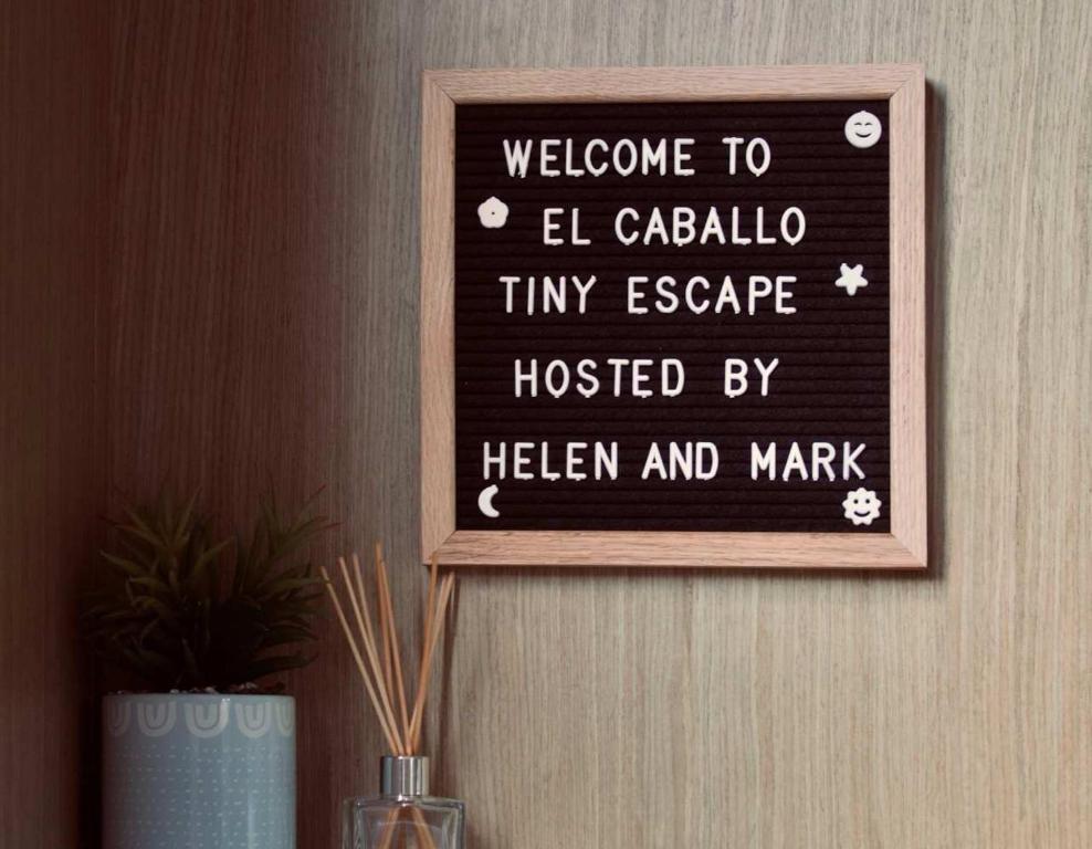 Fotografie z fotogalerie ubytování El Caballo Tiny Escape by Tiny Away v destinaci Wundowie