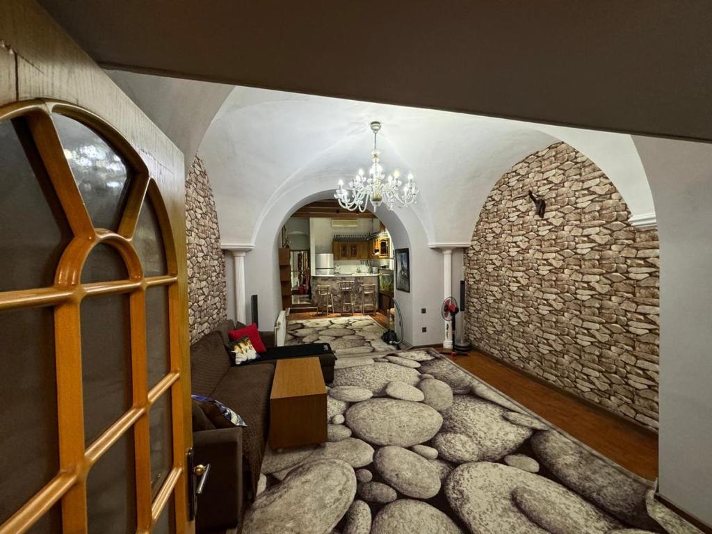 تصویر اتاق‌های Custom designed apartment in the heart of Baku - تصویر ۲