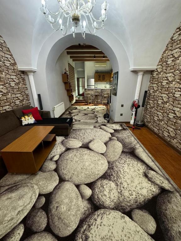 Custom designed apartment in the heart of Baku در باکو