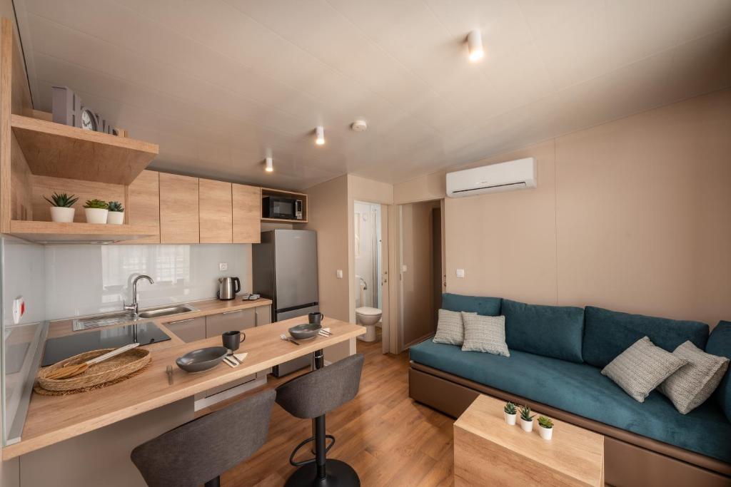 Mobile Homes Rapoća