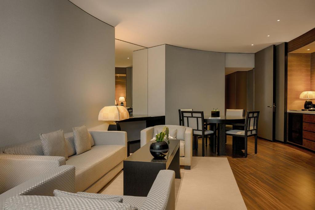 Armani Hotel Dubai, Burj Khalifa - Armani Premier Suite