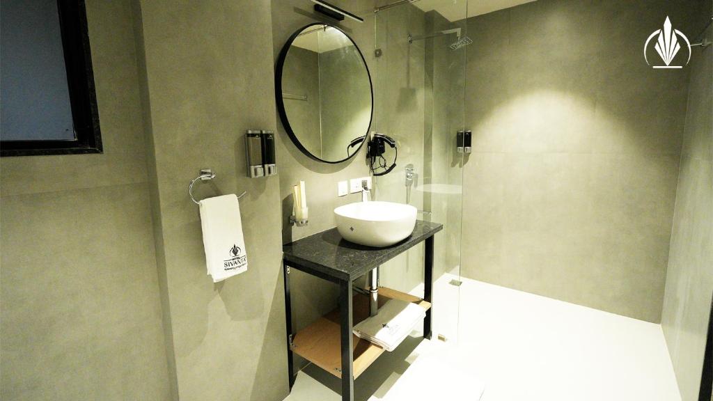 Koupelna v ubytování SIVANTA by BOMBAY GROUP OF HOTELS NAGPUR