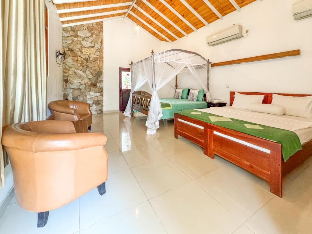 Airport Green Olive Villa - 3