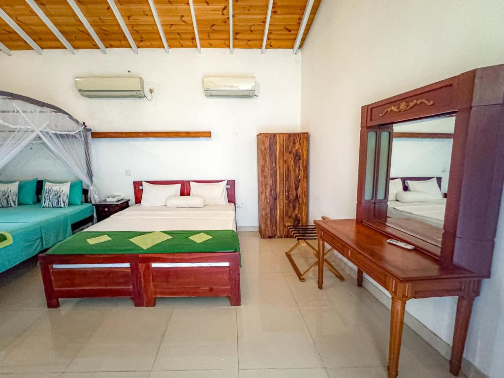 Airport Green Olive Villa - 4