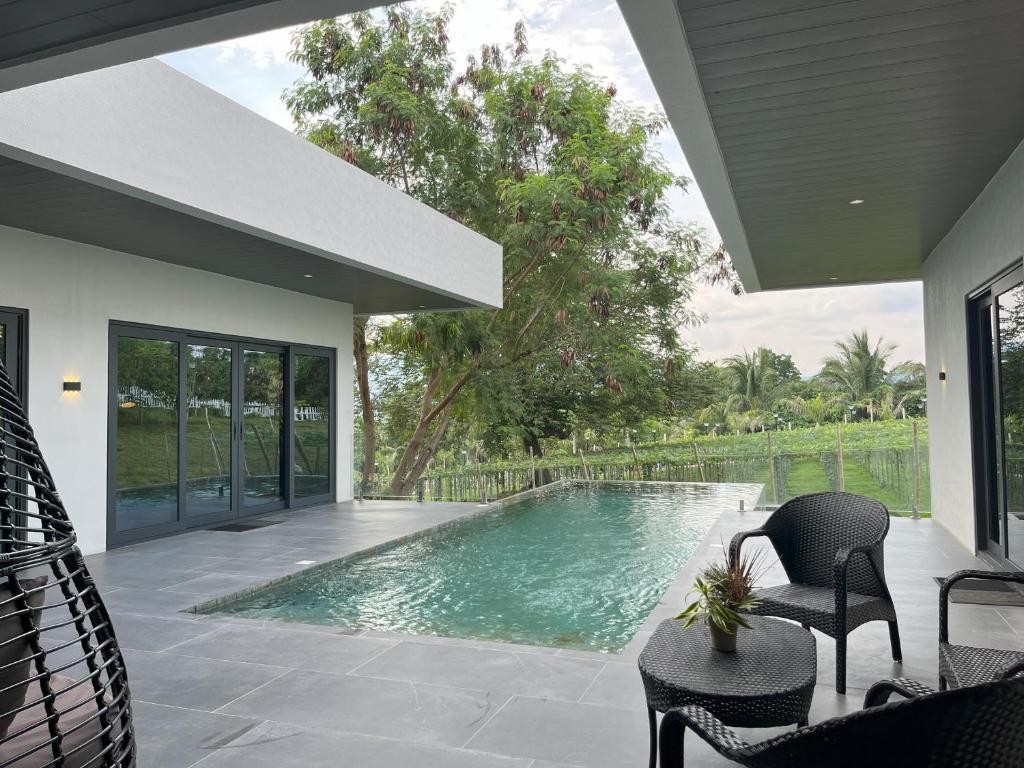 Fotografie z fotogalerie ubytování The Vineyard at Tanauan v destinaci Tanauan