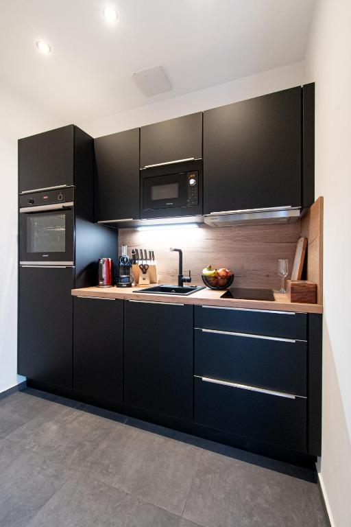 SweetHome - Zentral - Küche & Parkplatz, WiFi - Studio -appartement
