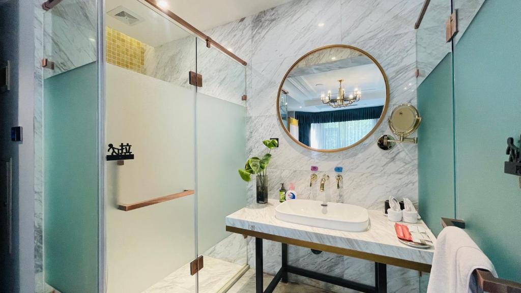 Photo from Qingdao Badaguan Jingli Villa Hotel in No. 12, Wushengguan Road, Qingdao City,  Province, Shinan District,  Qingdao, Shandong, China